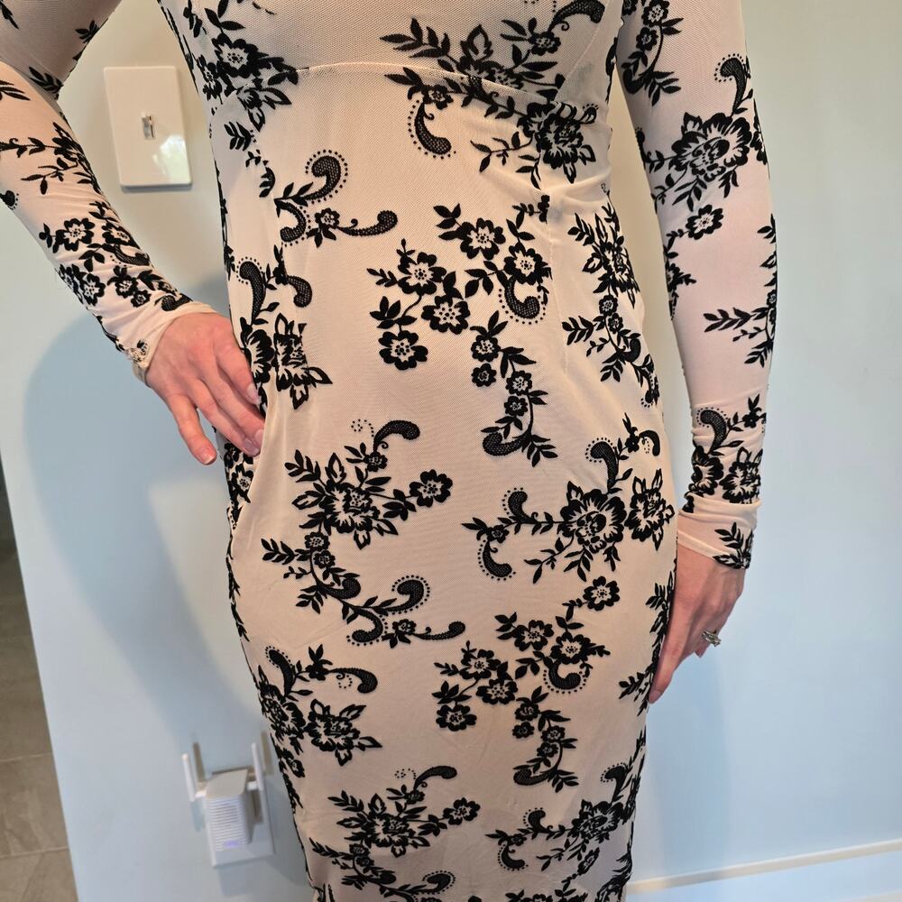 Women's Asos Cream & Black Paisley Sheer Bodycon Midi Turtleneck Dress | Size 6 - Picture 5 of 11